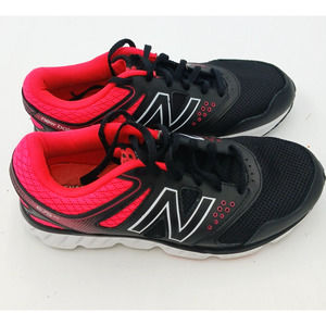 New Balance Shoes Women Size 8 Black Neon Pink Running‎ Low Top Sneakers W675BG2